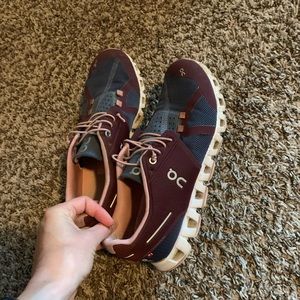 on running tennis shoes